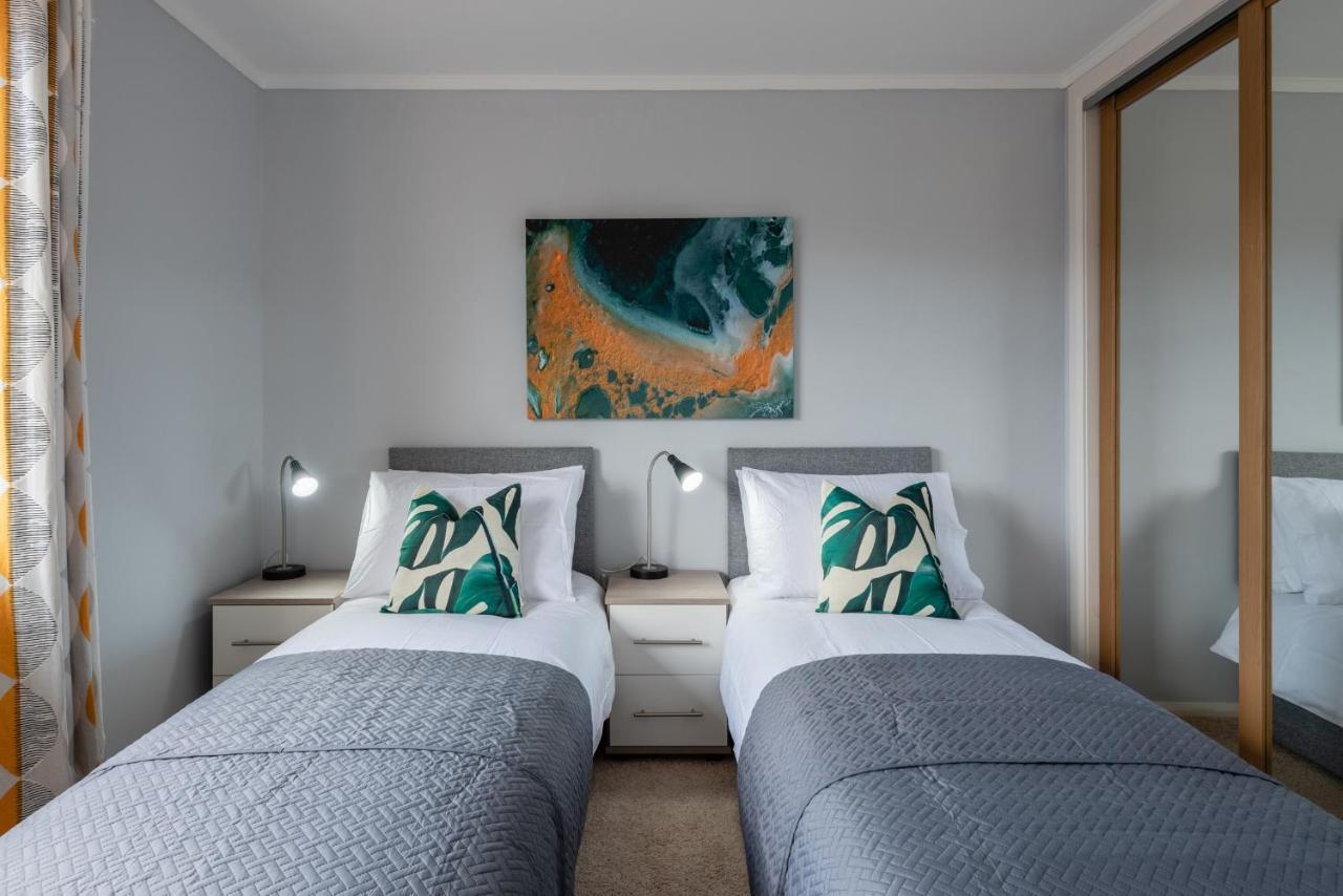 Shades House - 3 Bedroom House 15 Minutes From เซนต์แอนดรูว์ ภายนอก รูปภาพ
